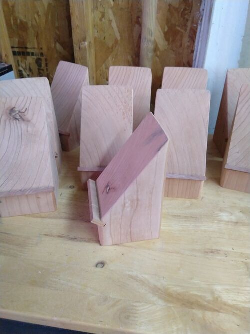 Phonestand2.jpg